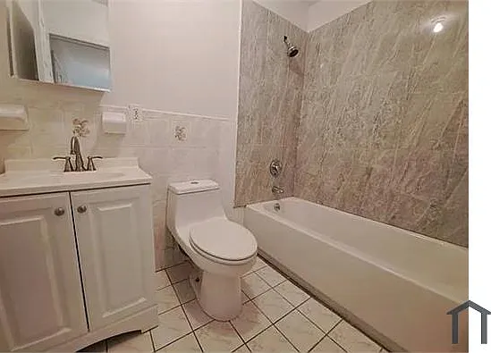 1150 Elder Ave — Photo 2