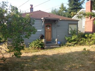 927 N 89th St, Seattle, WA 98103