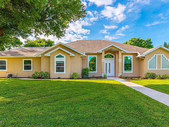 5th image of 1201 Heritage Acres Blvd