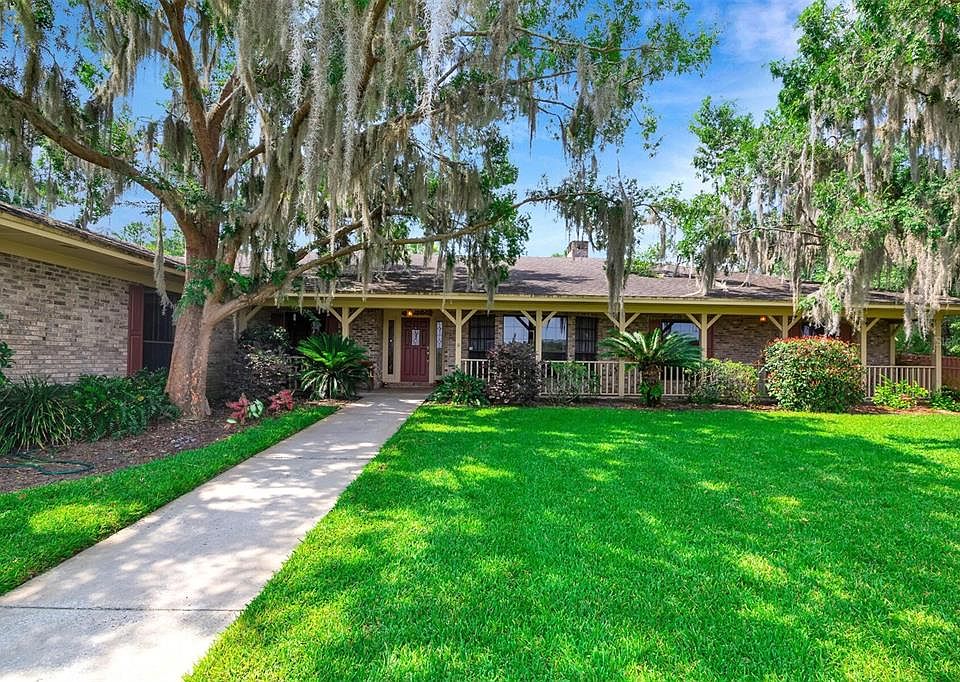 1st image of 13325 NW 112TH AVENUE