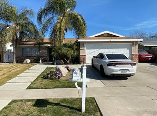 448 S Spruce St, Tulare, CA 93274