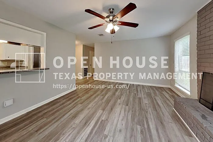 3 bed, 2.0 bath, 1442 sqft, $1,745 — Photo 4