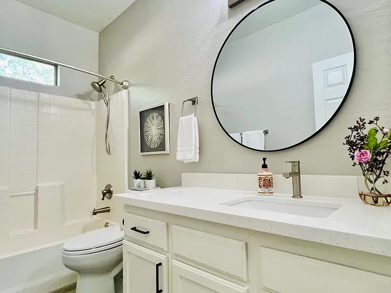 492 E Rainbow Dr — Photo 40