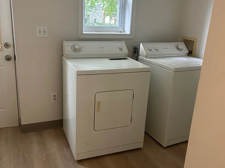 128 Mallory St — Photo 18