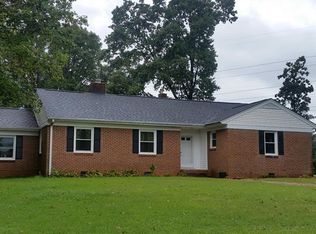 1 Cedar St, Roanoke Rapids, NC 27870