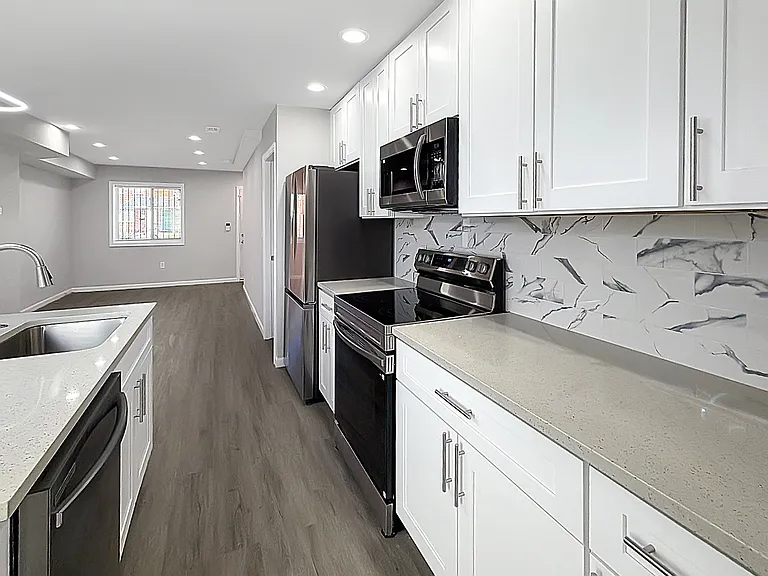 4828 Beaufort Ave #TOWNHOUSE — Photo 5