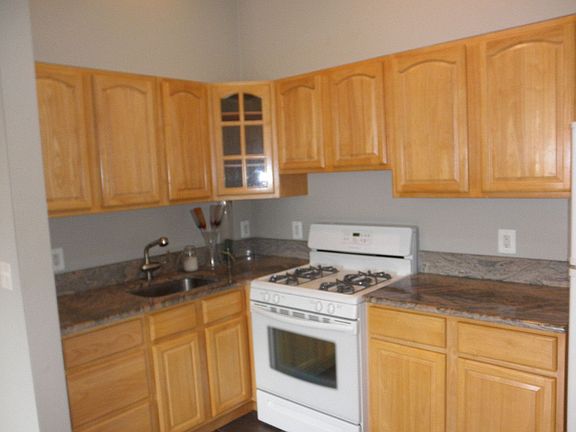 5th image of 454 E 119th St APT 4R