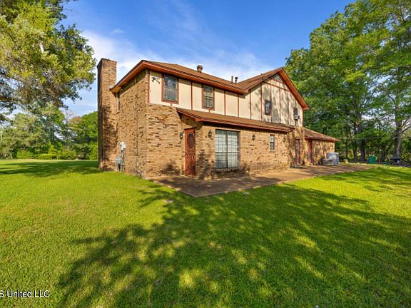 2nd image of 4637 Wyndallwood Dr