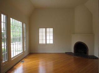 1119 S Point View St, Los Angeles, CA 90035