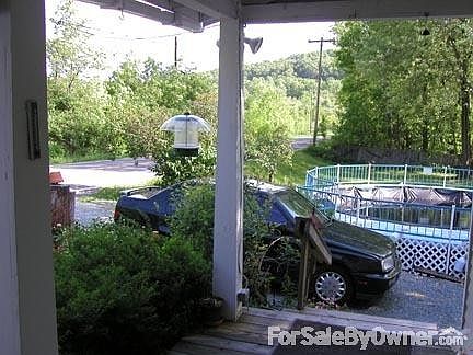 Downhill Driveway Entry