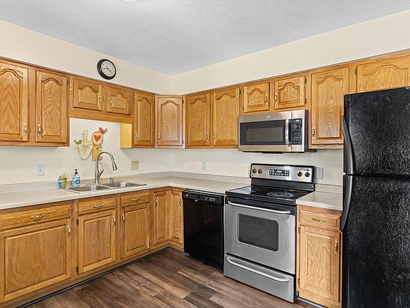5th image of 1828 Kenilworth Dr