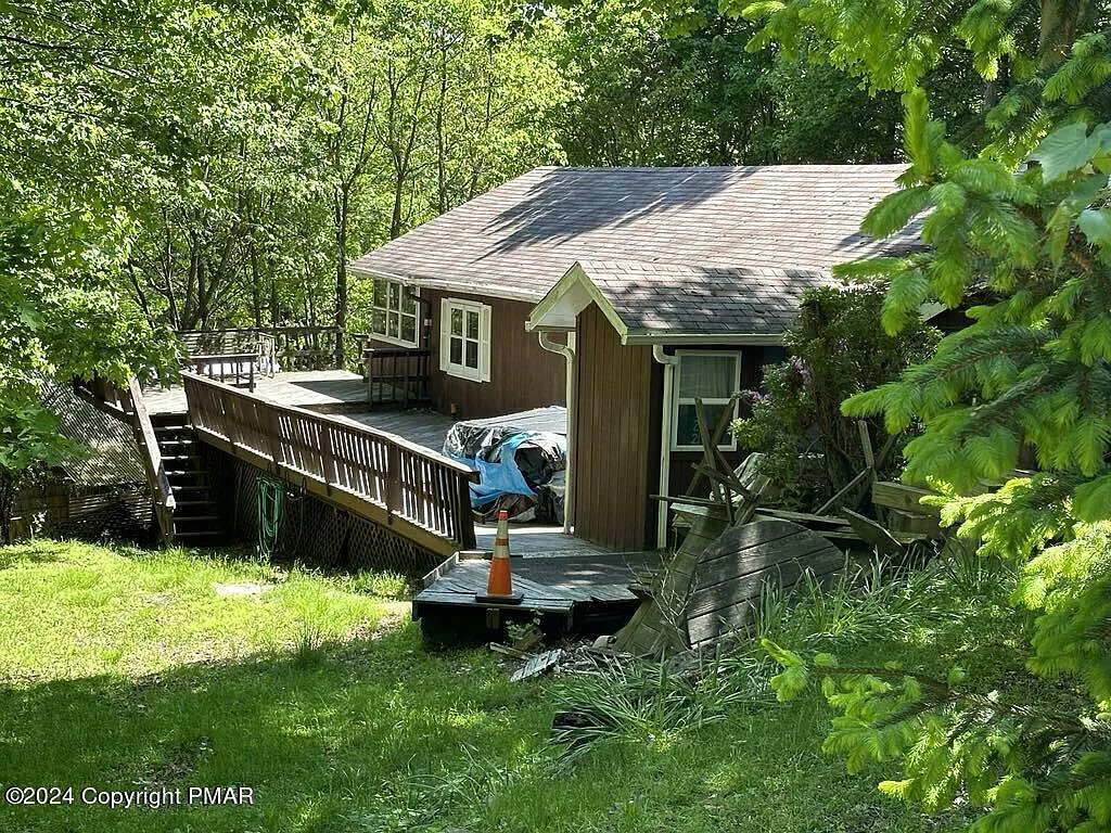 122 Hemlock Trl photo 1