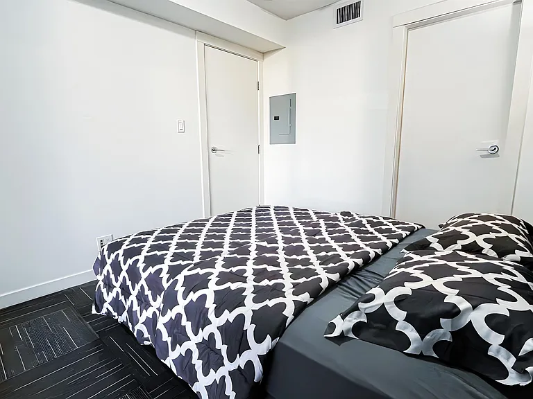 1009 Harwood St #309 — Photo 11