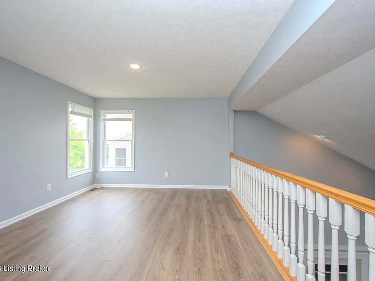 6702 Shallow Rock Dr — Photo 32