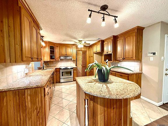 5th image of 10024 Ridgely Dr