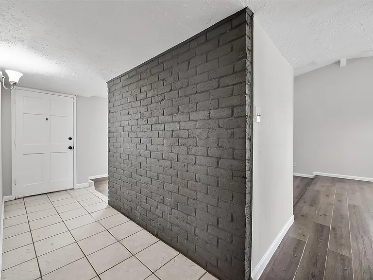 14034 Lourdes Dr — Photo 4