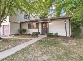 3938 Hunters Ridge Dr APT 1, Lansing, MI 48911