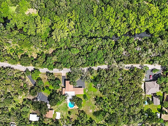 2nd image of 730 River Oaks Dr