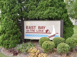 9039 N 70th St, Milwaukee, WI 53223