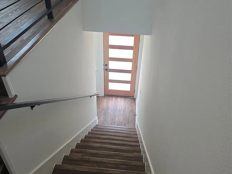 7601 Carver Ave #2 — Photo 13