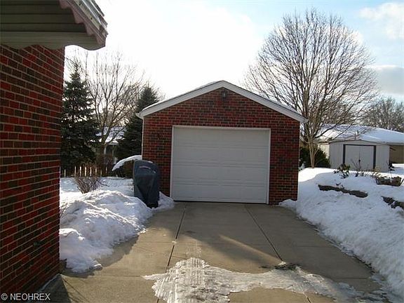 5th image of 1874 Marigold Ave