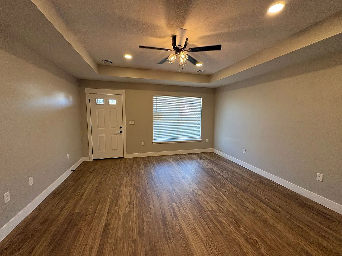 Newly Built 3 bedroom 2 bathroom Home! — Photo 2