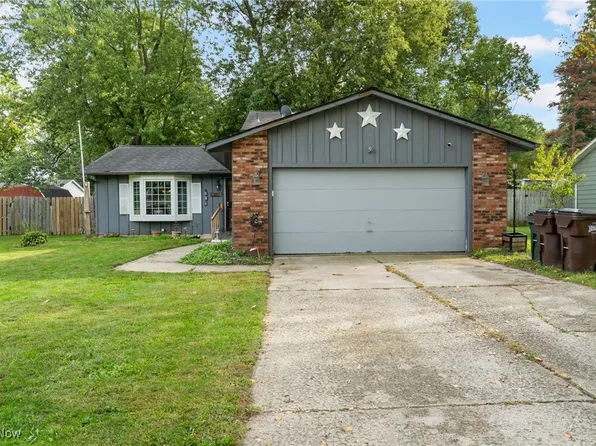 135 Hidden Tree Ln, Amherst, OH 44001