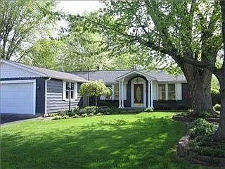 1639 S Morgantown Rd photo 1