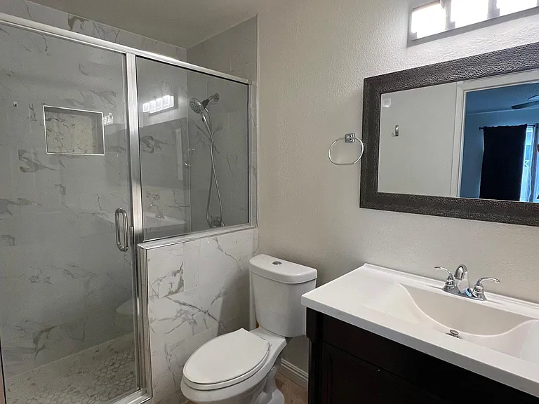 1020 E Nugent St — Photo 6