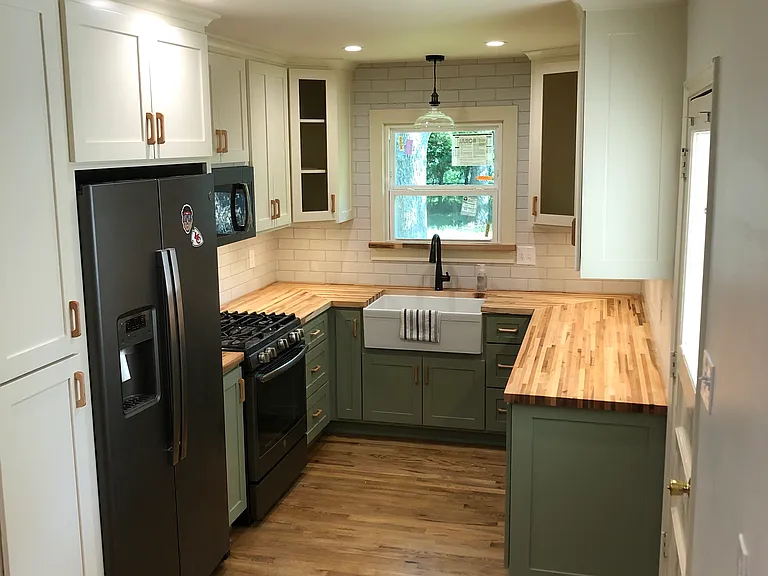 1007 Emery St — Photo 12