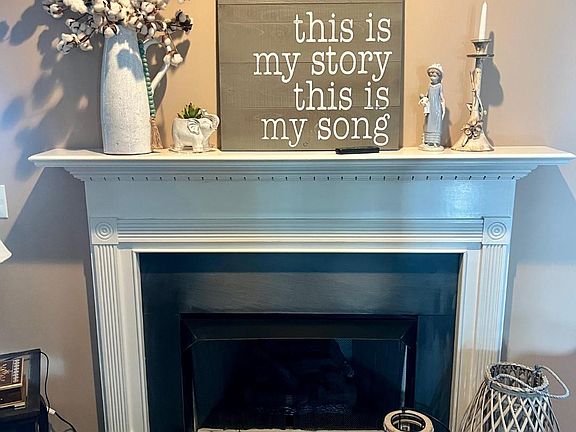 2nd image of 5619 Summit Point