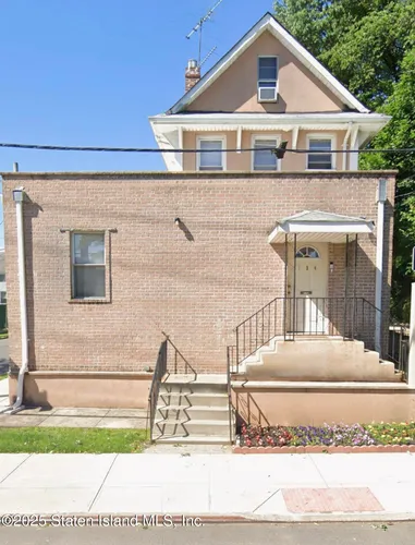 194 Midland Ave Photo 1