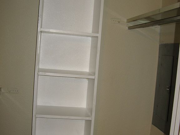 5th image of 217 Independence Dr