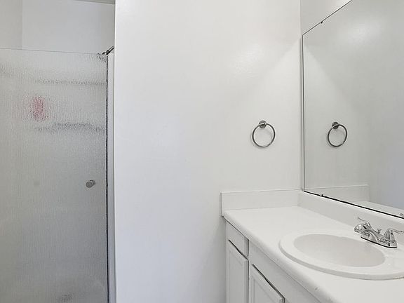 5th image of 5918 Crape Myrtle Ln