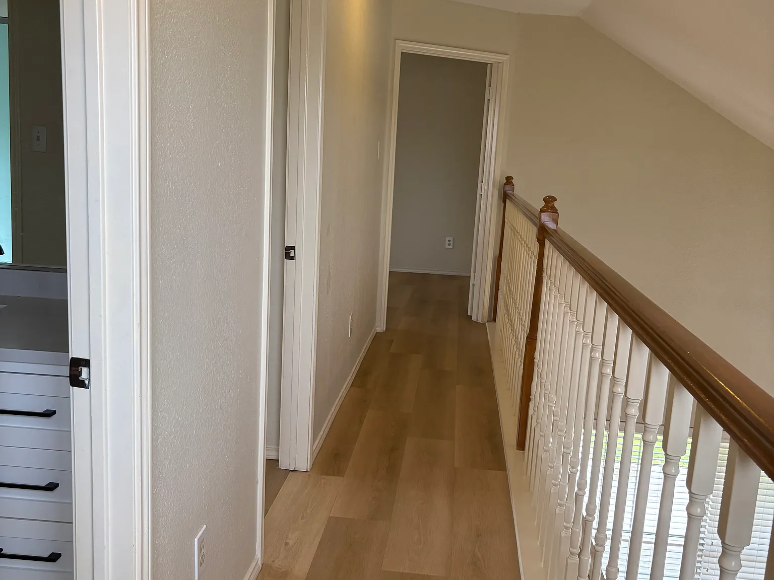 633 Raintree Cir — Photo 4