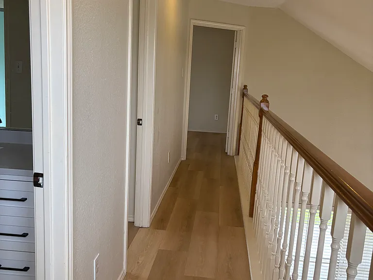 633 Raintree Cir — Photo 4