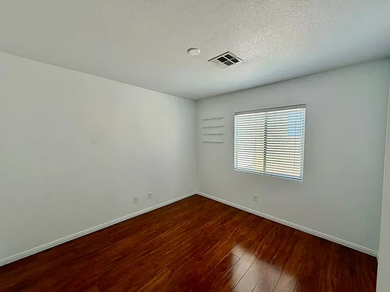 884 Blue Rosalie Pl — Photo 13