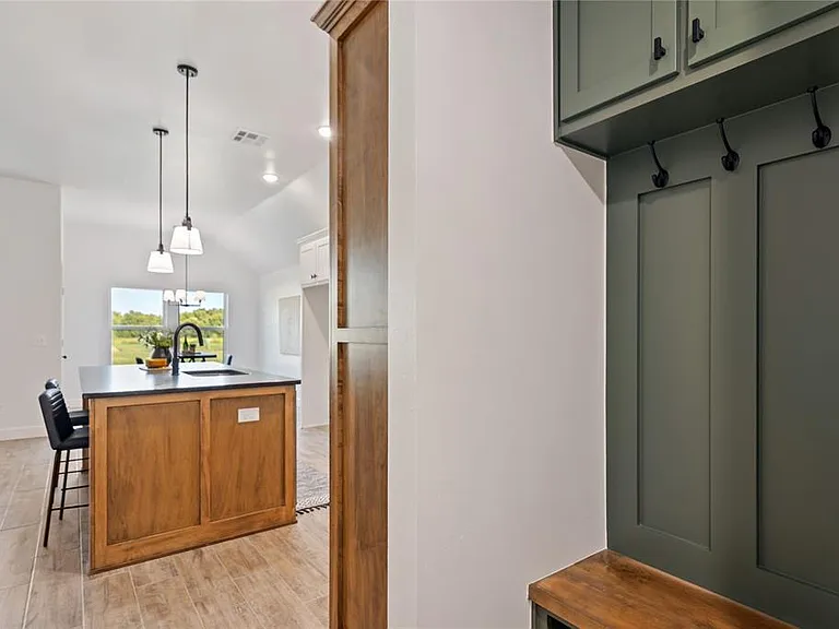 5008 Misty Wood Ln — Photo 29