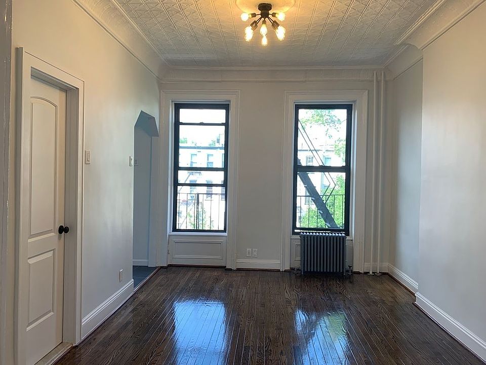 1st image of 277 Carroll St APT 3