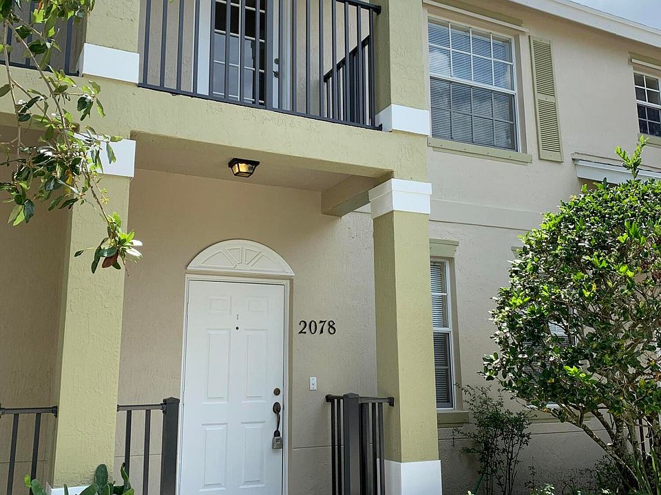 1st image of 2078 SE Glen Ridge Drive