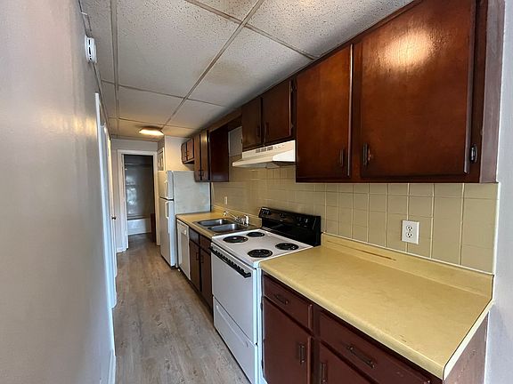 5th image of 3307 Old Forest Rd #16
