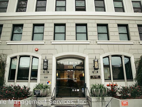 4th image of 1136 W 6th St APT 22