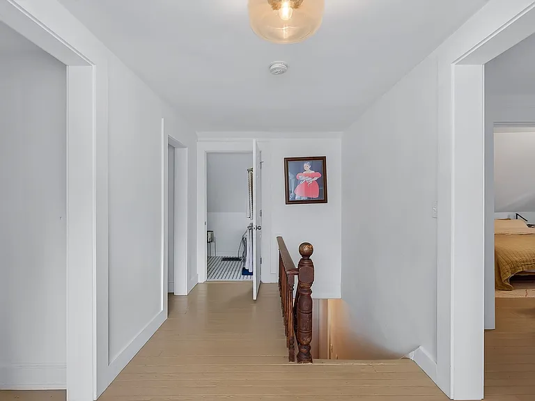 392 Park St #A — Photo 25
