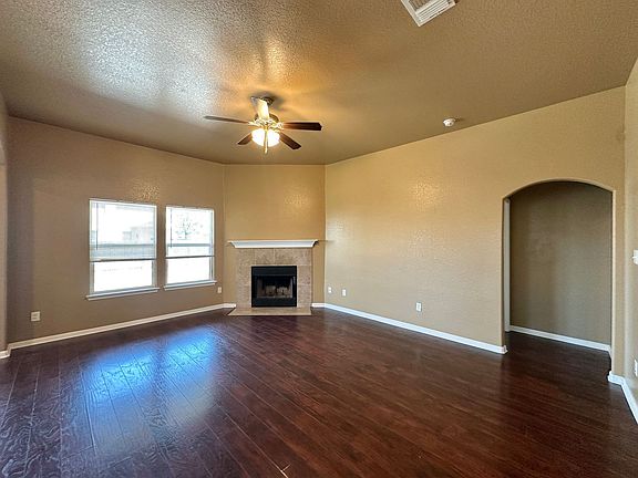 5th image of 701 W Vega Ln