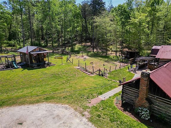 27th image of 7198 Spring Hill Rd