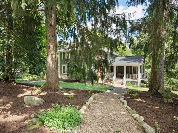 621 Centervue Rd, Bradfordwoods, PA 15015