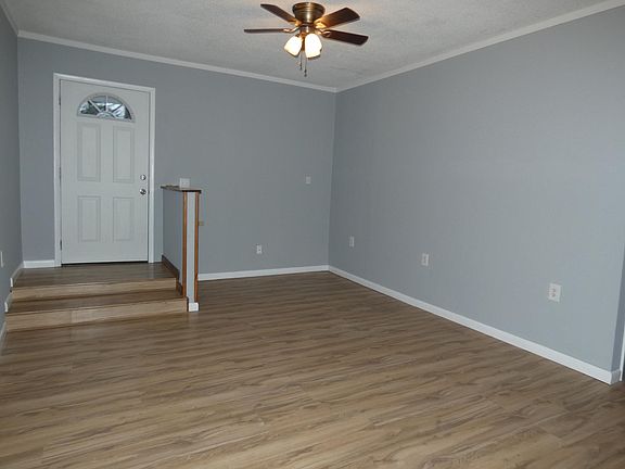 3rd image of 61 West Ave APT B