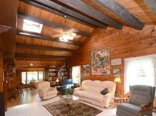 17 N Knapp Ct, Hopewell Junction, NY 12533