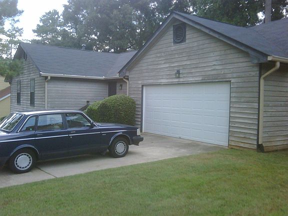 Front of House (2 car Garage)