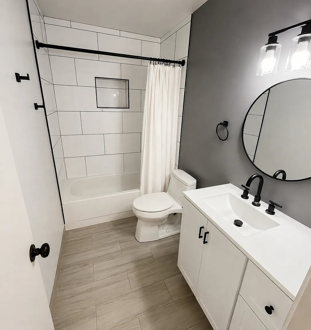2 bed, 817 sqft, $2,600 — Photo 4